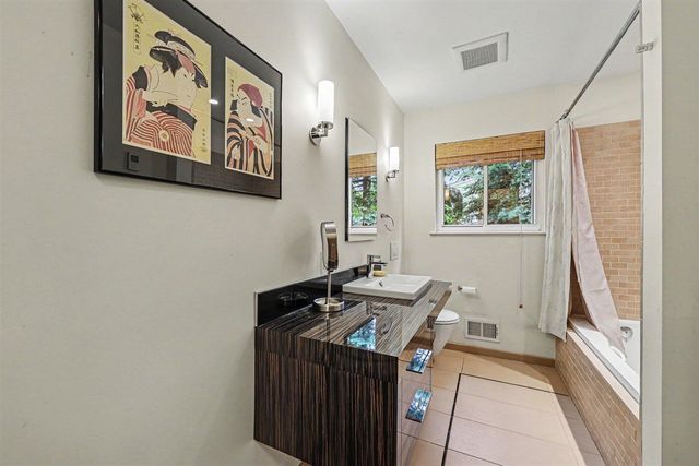 2195 Steeplechase Drive, Ann Arbor, MI 48103