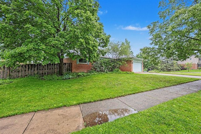 2195 Steeplechase Drive, Ann Arbor, MI 48103