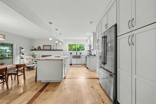 2195 Steeplechase Drive, Ann Arbor, MI 48103