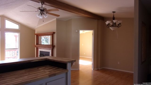252 SIR WINSTON DR, Canyon Lake, TX 78133