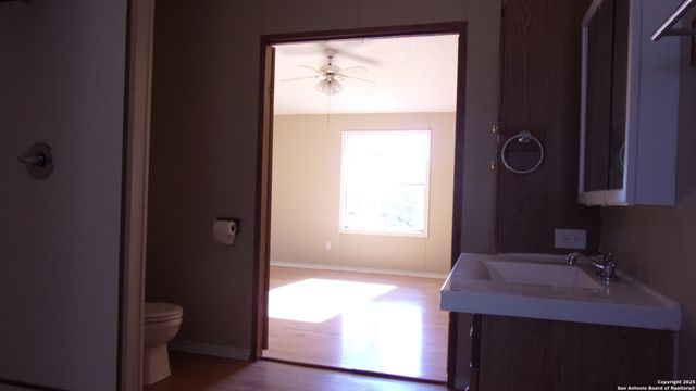 252 SIR WINSTON DR, Canyon Lake, TX 78133