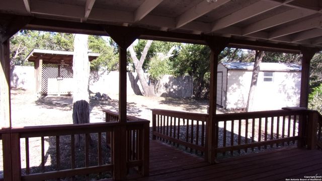 252 SIR WINSTON DR, Canyon Lake, TX 78133