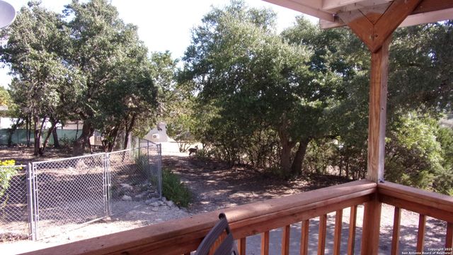 252 SIR WINSTON DR, Canyon Lake, TX 78133