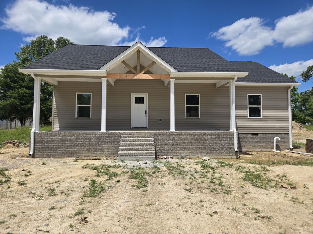 6184 Rocky Mound Road, Westmoreland, TN 37186