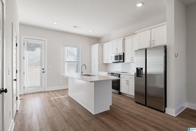 4862 SILAS AVENUE, Hoover, AL 35244