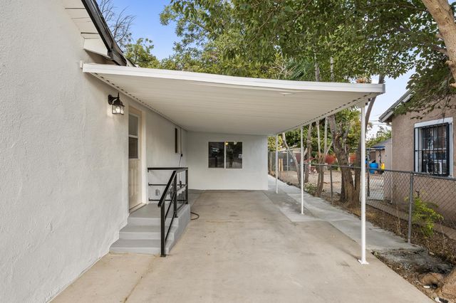 2315 S Poppy Avenue, Fresno, CA 93706