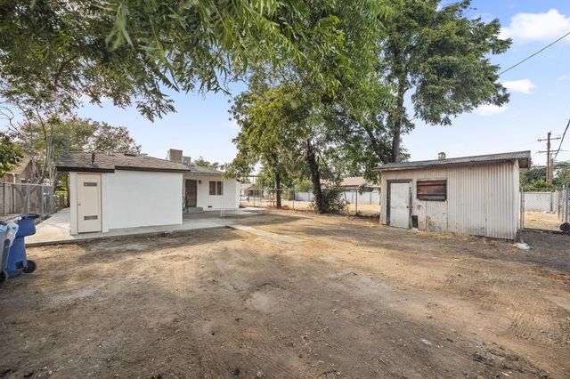 2315 S Poppy Avenue, Fresno, CA 93706