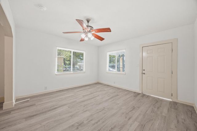 2315 S Poppy Avenue, Fresno, CA 93706