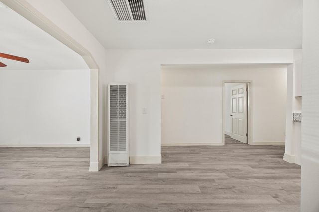 2315 S Poppy Avenue, Fresno, CA 93706