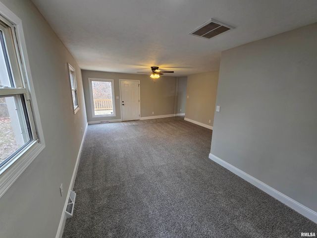 9 BRYANT Lane, Springfield, IL 62702