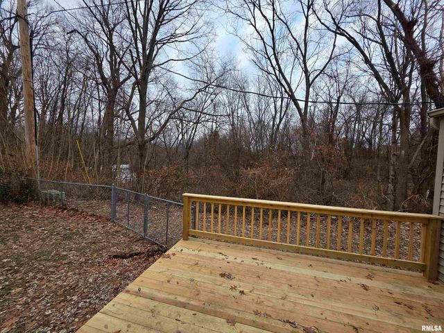 9 BRYANT Lane, Springfield, IL 62702