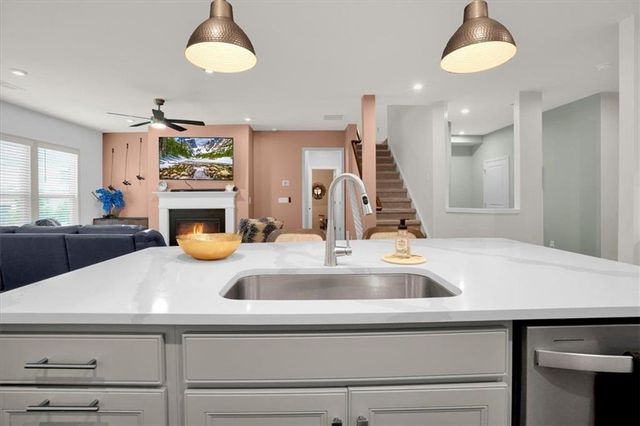 911 Gambino Trace, Peachtree City, GA 30269