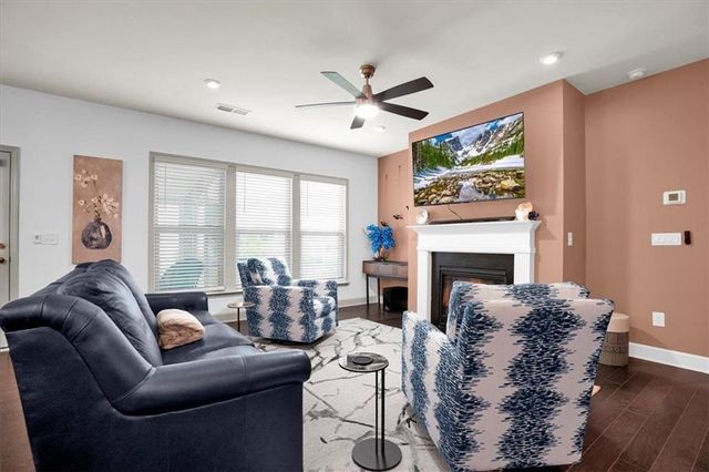911 Gambino Trace, Peachtree City, GA 30269