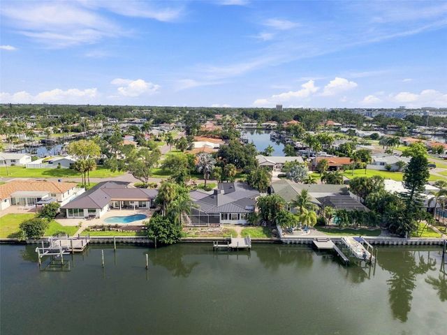 3830 46TH AVENUE S, St Petersburg, FL 33711