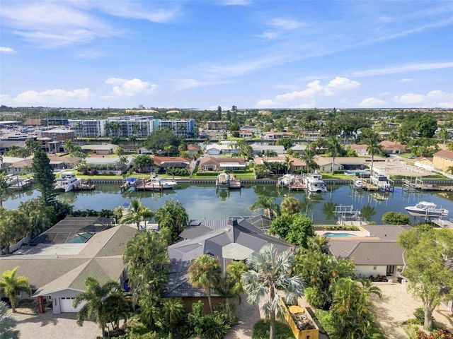 3830 46TH AVENUE S, St Petersburg, FL 33711