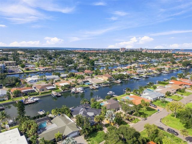 3830 46TH AVENUE S, St Petersburg, FL 33711