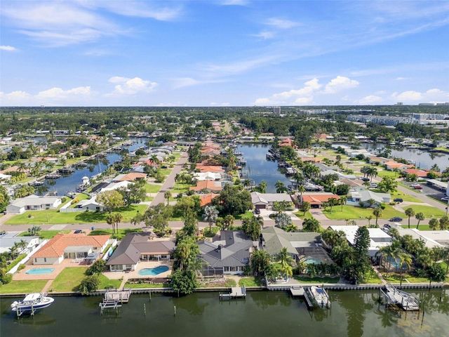 3830 46TH AVENUE S, St Petersburg, FL 33711