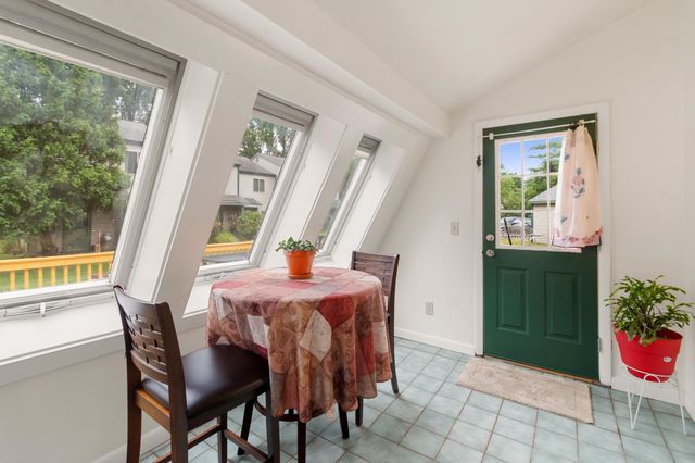 17 Hideaway Lane, Williston, VT 05495