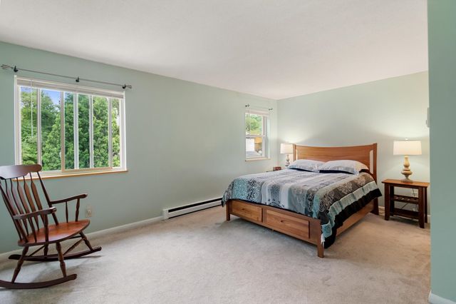 17 Hideaway Lane, Williston, VT 05495