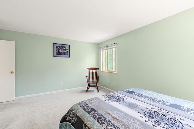 17 Hideaway Lane, Williston, VT 05495