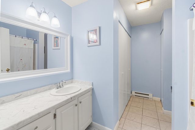 17 Hideaway Lane, Williston, VT 05495