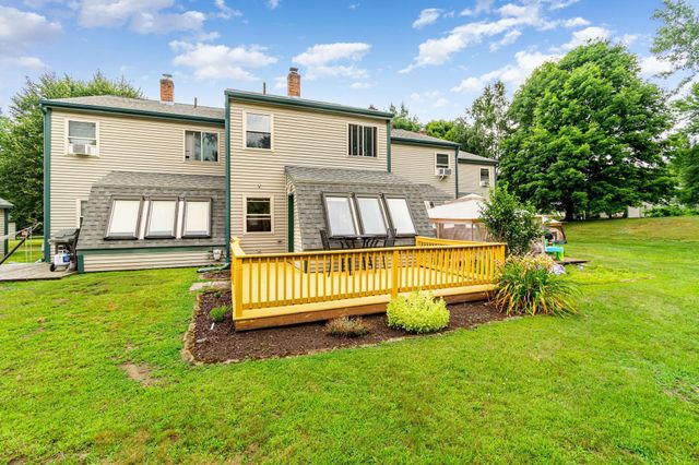 17 Hideaway Lane, Williston, VT 05495