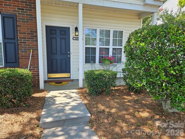 16931 Greenlawn Hills Court, Charlotte, NC 28213