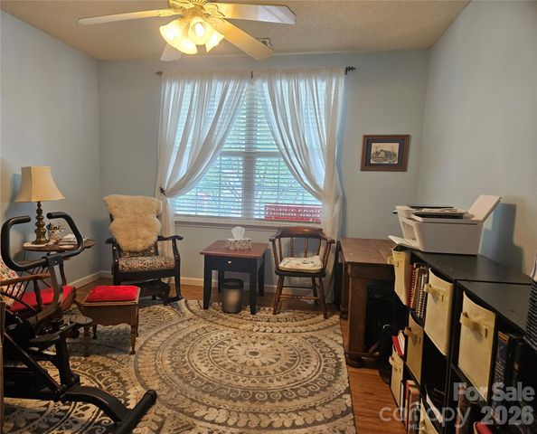 16931 Greenlawn Hills Court, Charlotte, NC 28213