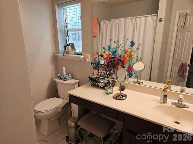16931 Greenlawn Hills Court, Charlotte, NC 28213