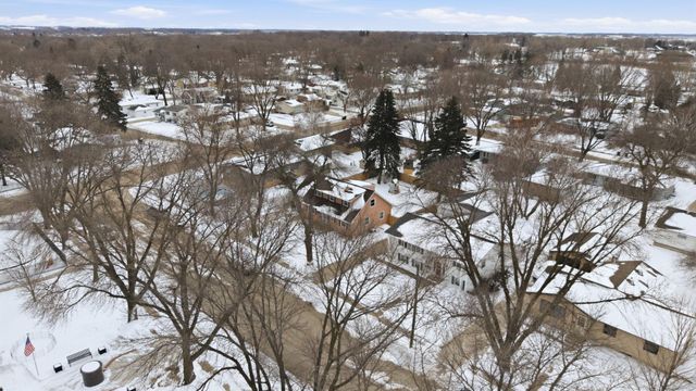 1109 13th Avenue SW, Willmar, MN 56201