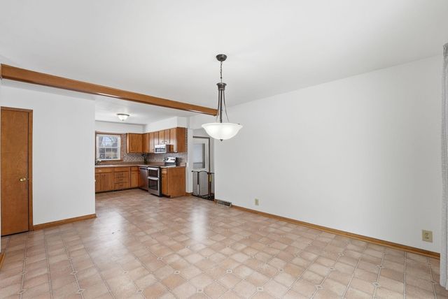 1109 13th Avenue SW, Willmar, MN 56201