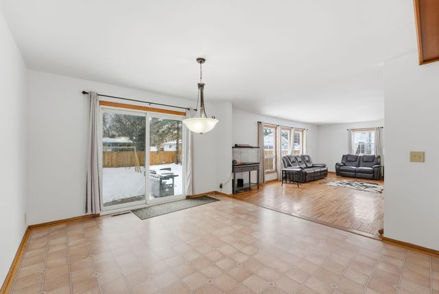 1109 13th Avenue SW, Willmar, MN 56201