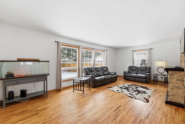 1109 13th Avenue SW, Willmar, MN 56201