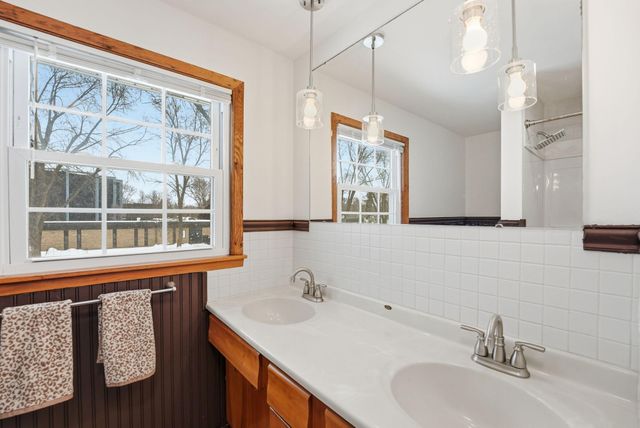 1109 13th Avenue SW, Willmar, MN 56201