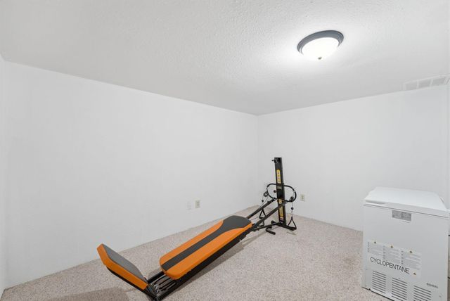 1109 13th Avenue SW, Willmar, MN 56201