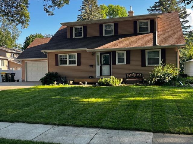 1109 13th Avenue SW, Willmar, MN 56201