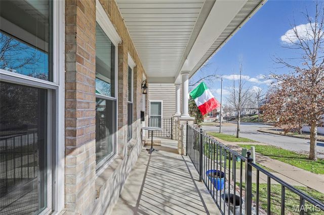 2637 Pearl Avenue, St Louis, MO 63139