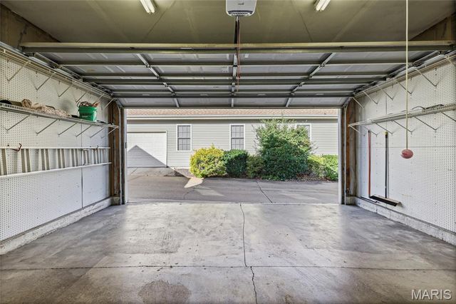 2637 Pearl Avenue, St Louis, MO 63139