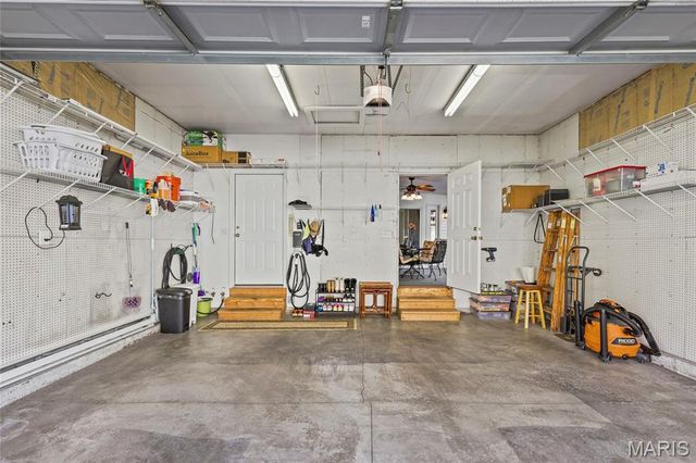 2637 Pearl Avenue, St Louis, MO 63139