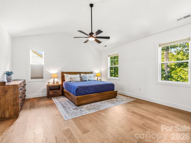 181 Byron Forest Drive, Horse Shoe, NC 28742
