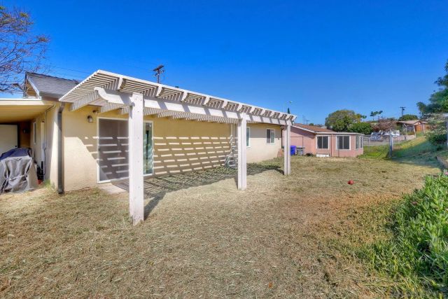 7889 Bloomfield rd, San Diego, CA 92114