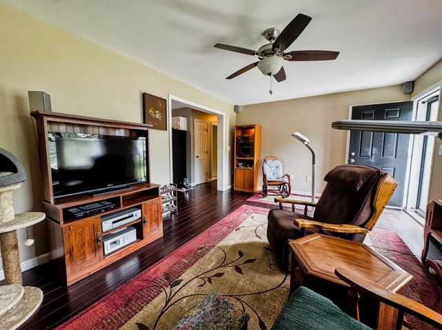 32 Albe Drive, Bennington, VT 05201