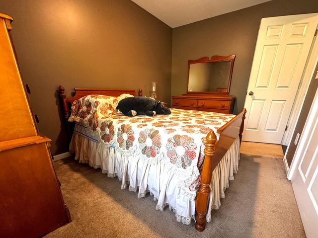 32 Albe Drive, Bennington, VT 05201