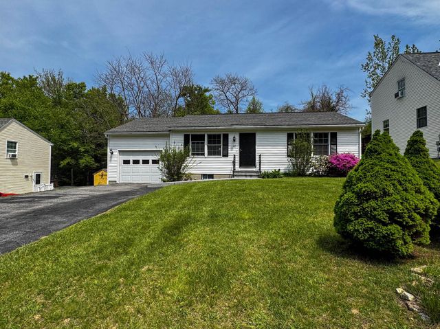 32 Albe Drive, Bennington, VT 05201