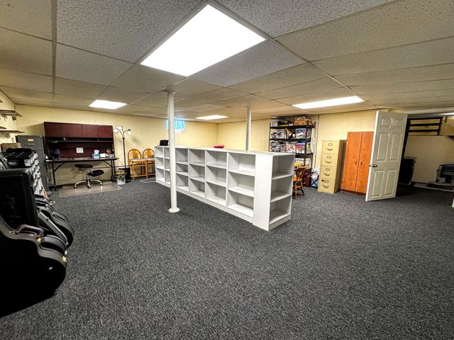32 Albe Drive, Bennington, VT 05201