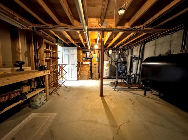 32 Albe Drive, Bennington, VT 05201