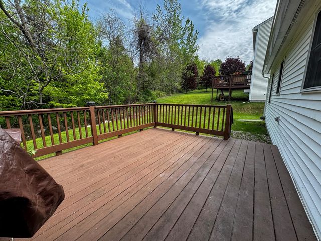 32 Albe Drive, Bennington, VT 05201
