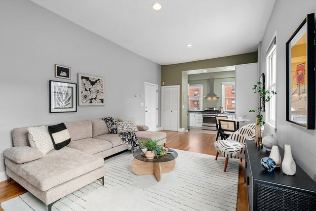 172 Bunker Hill St 1, Boston, MA 02129