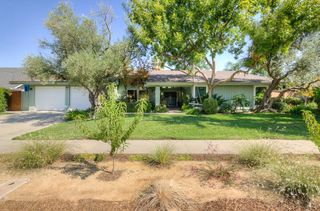 264 E Loyola Avenue, Fresno, CA 93720