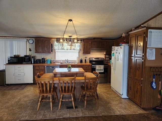 1120 FM 368 S, Iowa Park, TX 76367